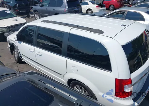 2014 Chrysler Town & Country Touring из США, поврежденный, VIN 2C4RC1BG7ER436064